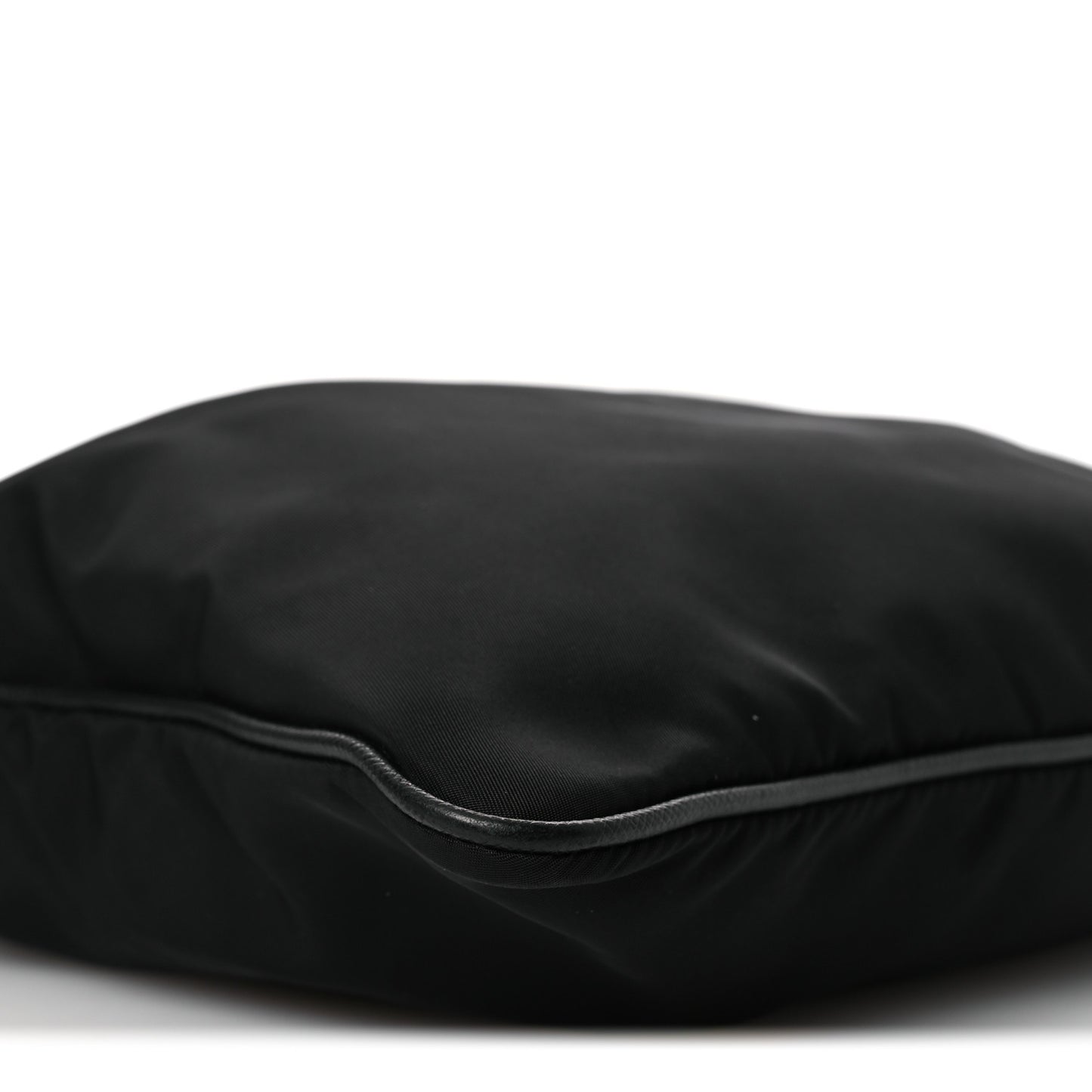 Tessuto Nylon Saffiano Flat Messenger Bag Black
