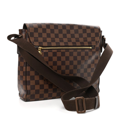 Louis Vuitton Damier Ebene District MM 3 of 9