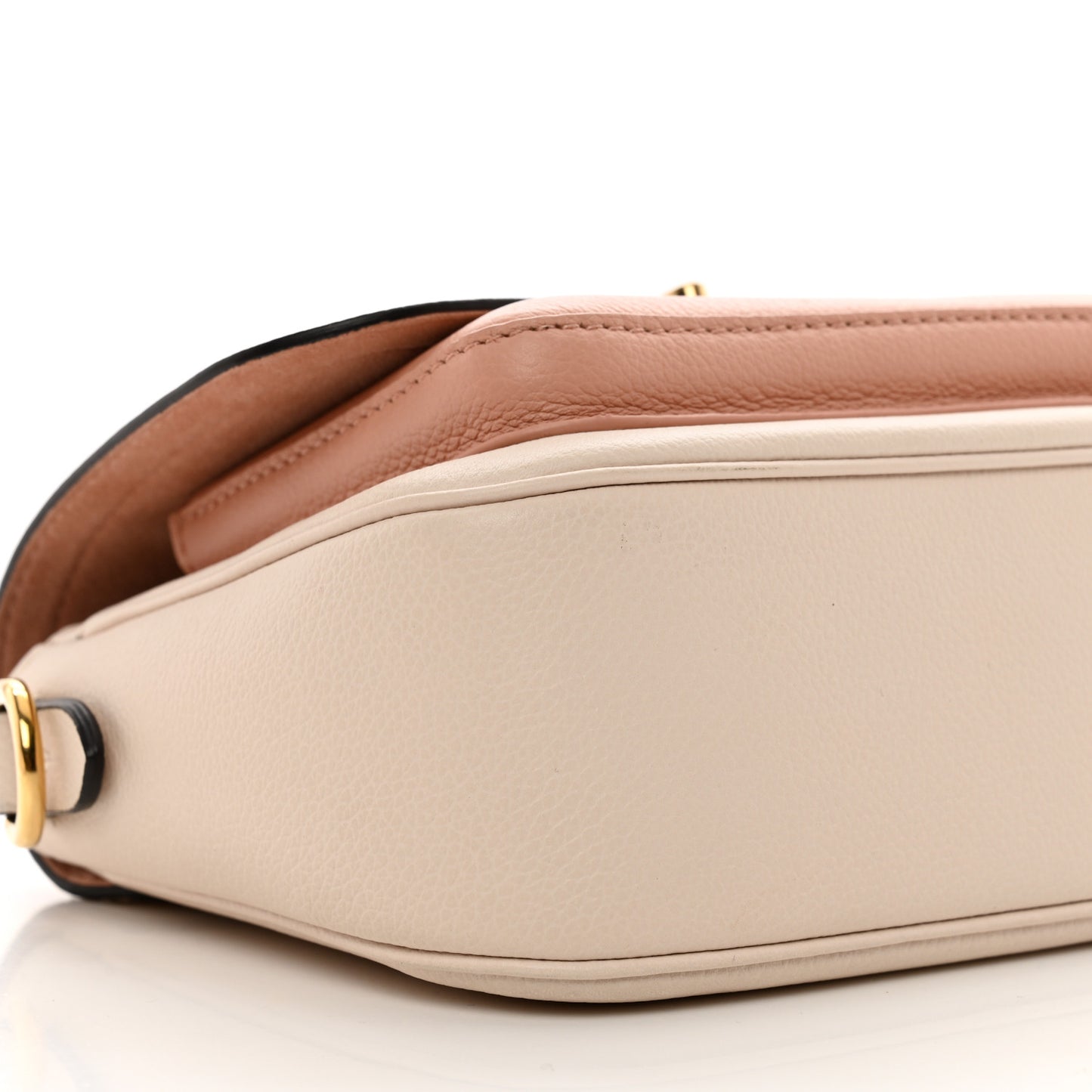 Grained Calfskin Lockme Tender Quartz