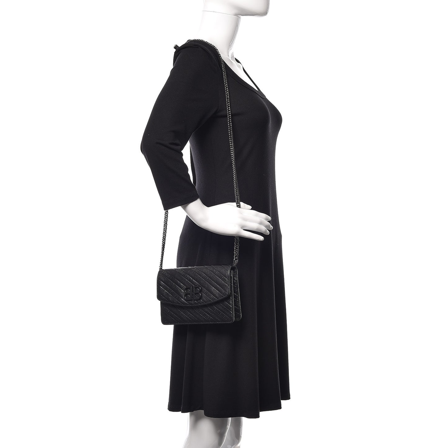 Shiny Goatskin Logo Embossed Monochrome BB Wallet On Chain Black