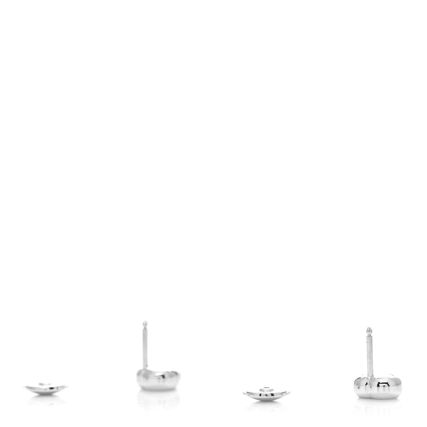 18K White Gold Happy Diamonds Icons Heart Earrings