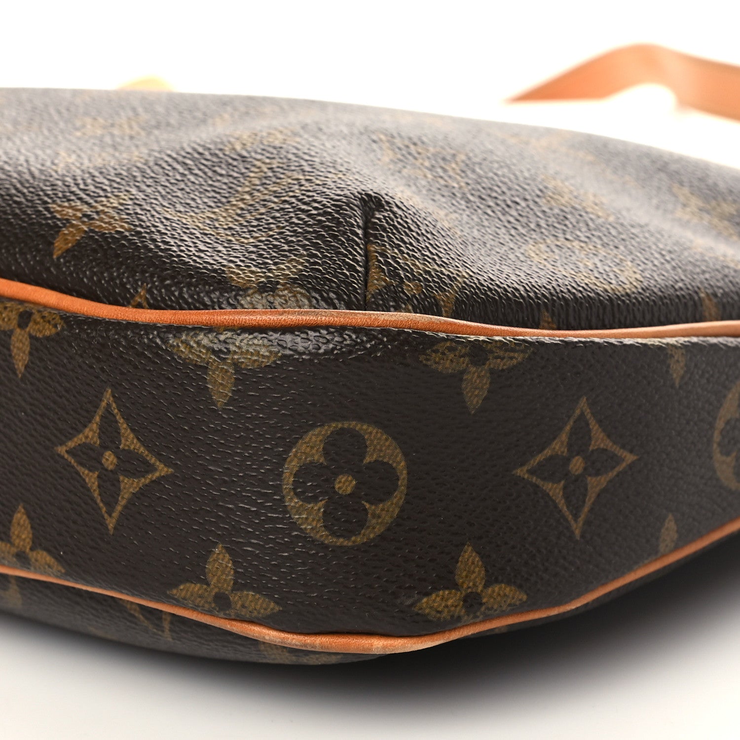 Louis Vuitton Monogram Odeon PM 8 of 11