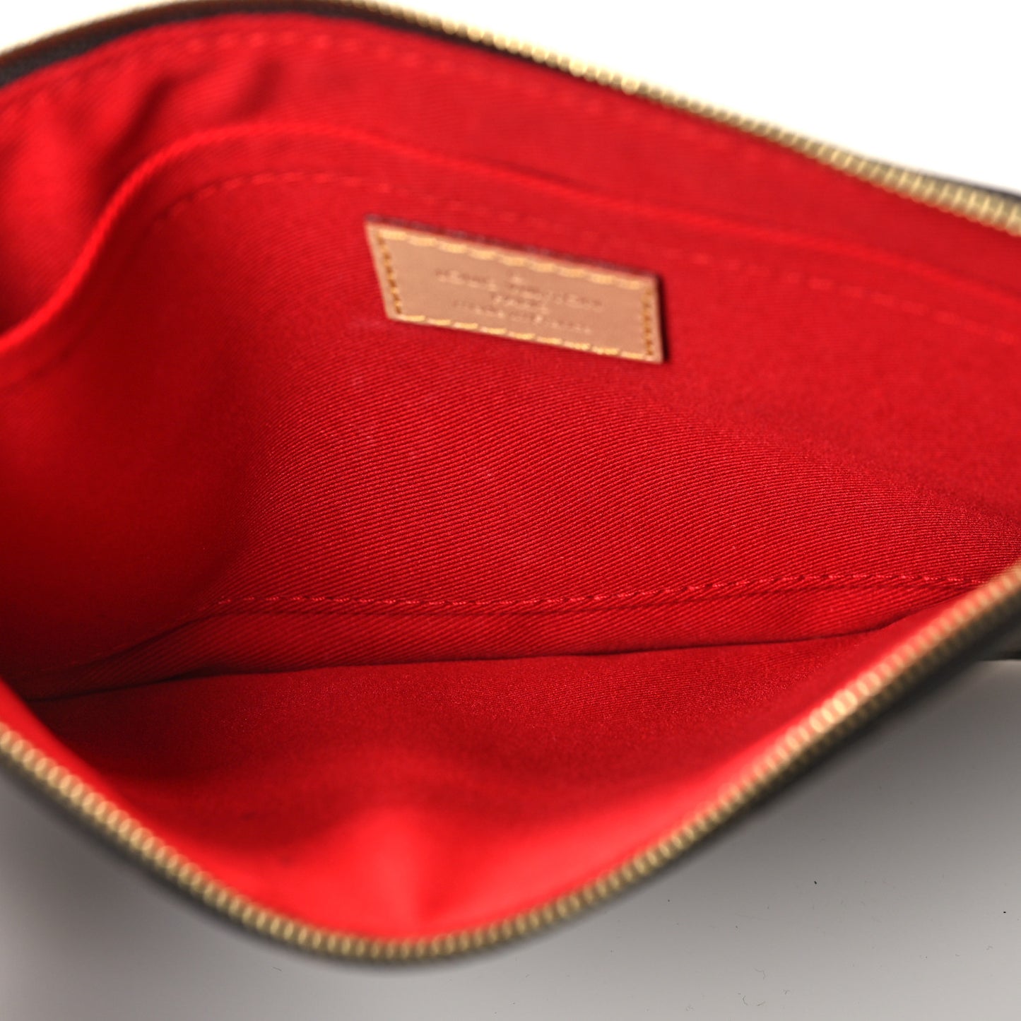 Monogram Carry It
