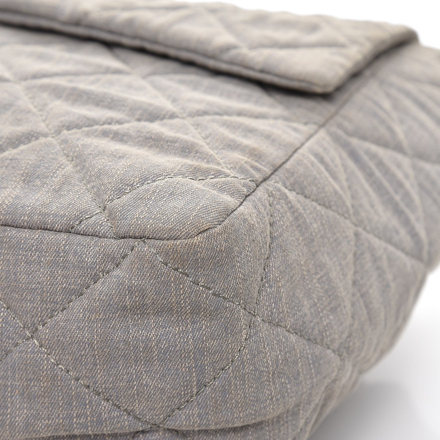 Canvas Quilted XXL Reissue Flap Grey