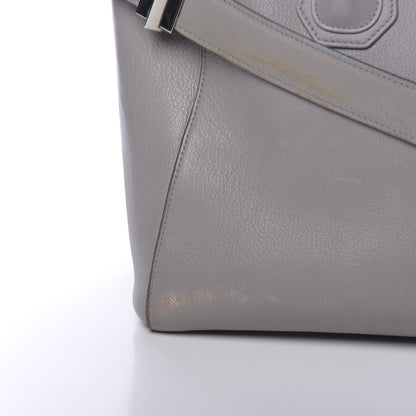 Givenchy Sugar Goatskin Medium Antigona Pearl Grey 19 of 32