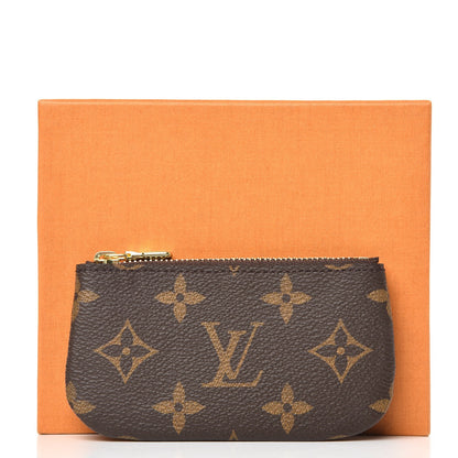Louis Vuitton Monogram Key Pouch 7 of 7