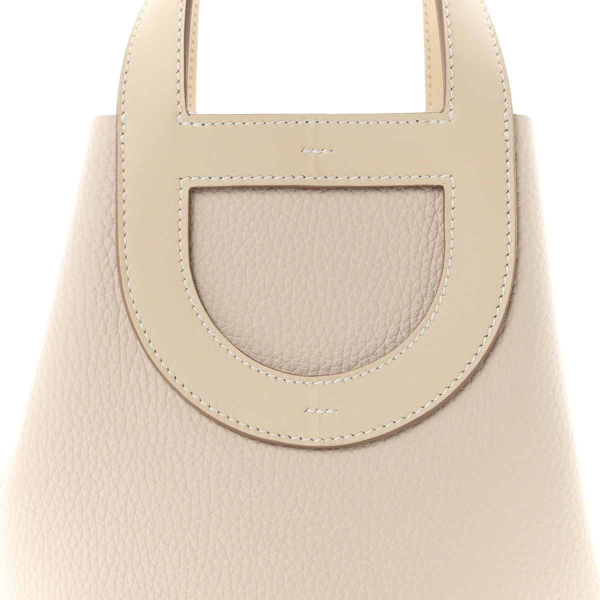 Taurillon Clemence Swift In-The-Loop 18 Bag Craie