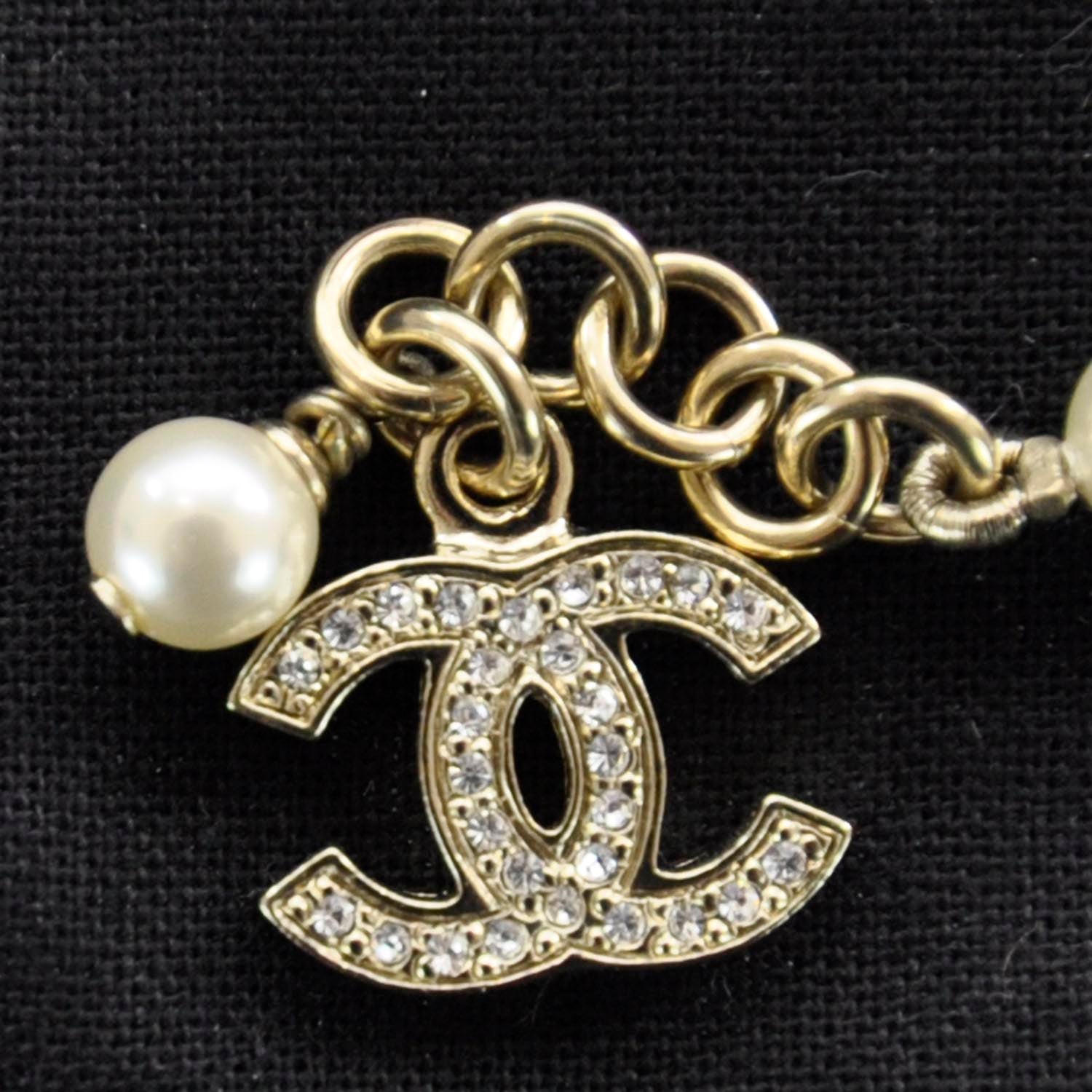 Chanel Crystal CC Pearl Bracelet Gold 3 of 4
