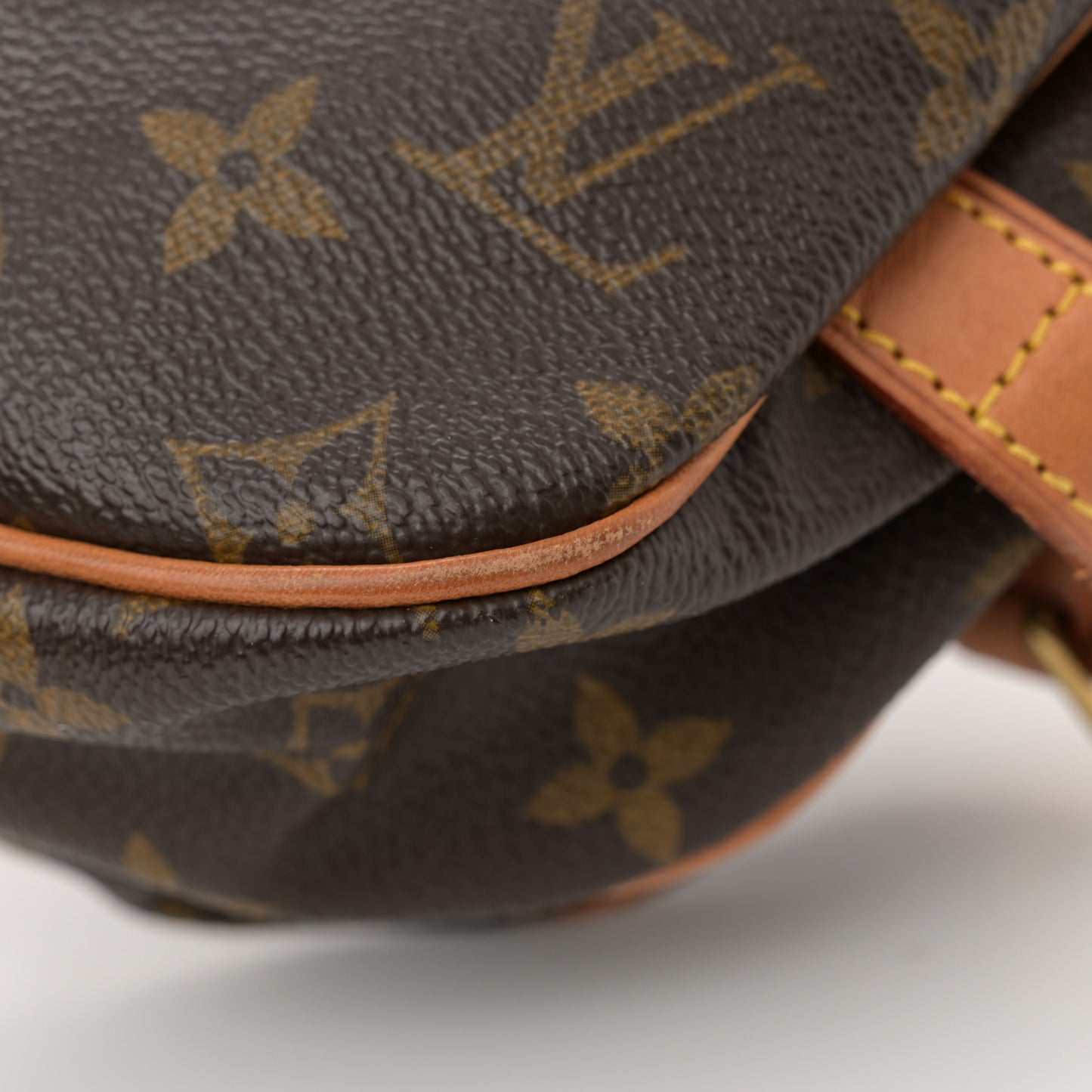 Monogram Saumur 30