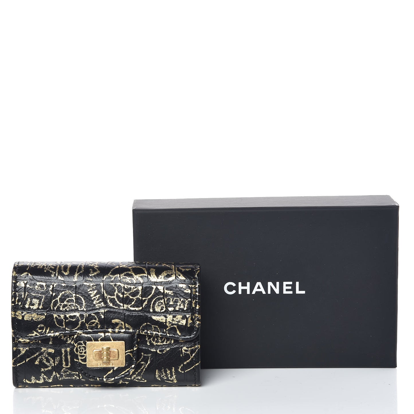 Calfskin Crocodile Embossed Graffiti 2.55 Cocodile Reissue Flap Card Holder Black Gold