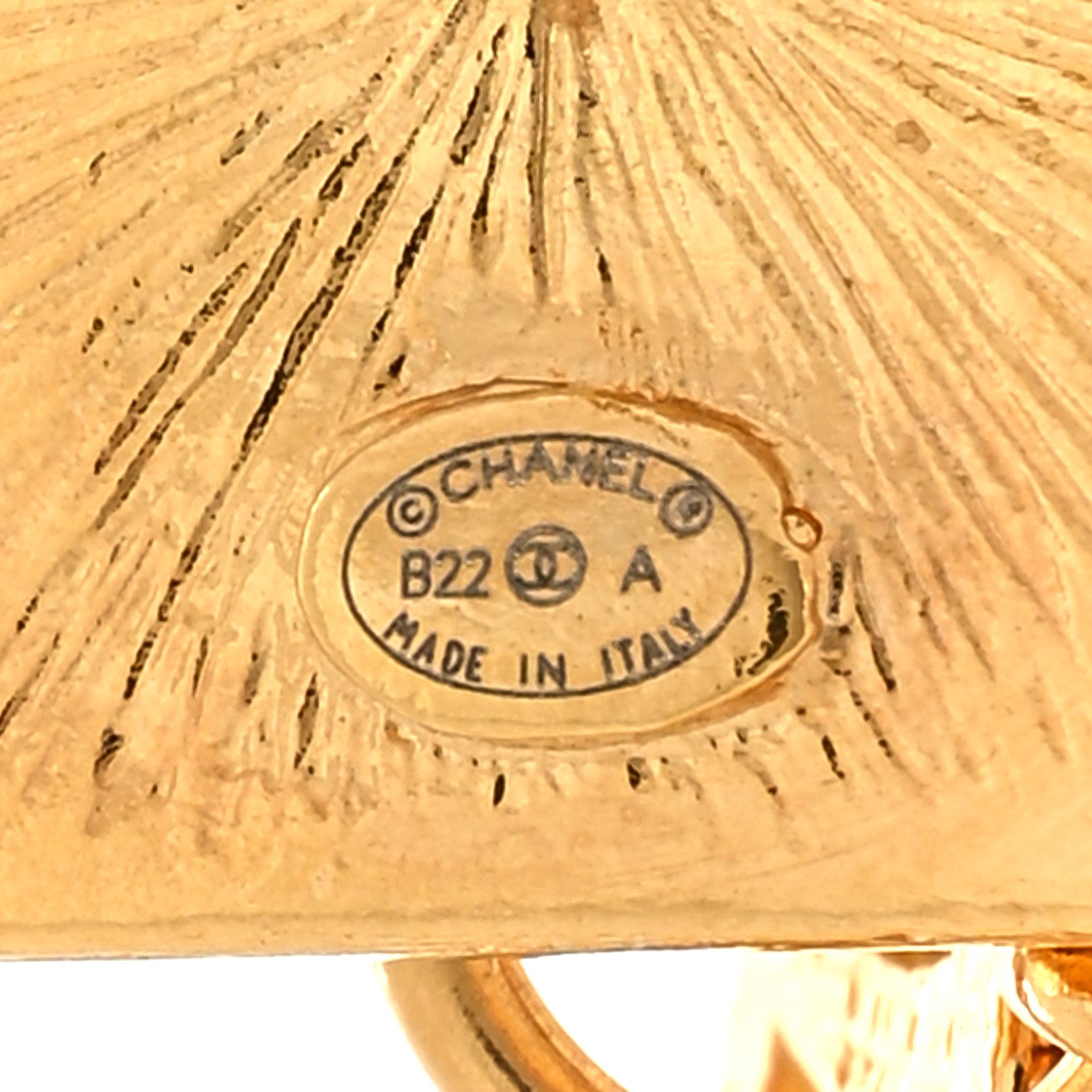 Chanel Pearl Lion Head CC Drop Earrings Gold Pearly White 4 of 4