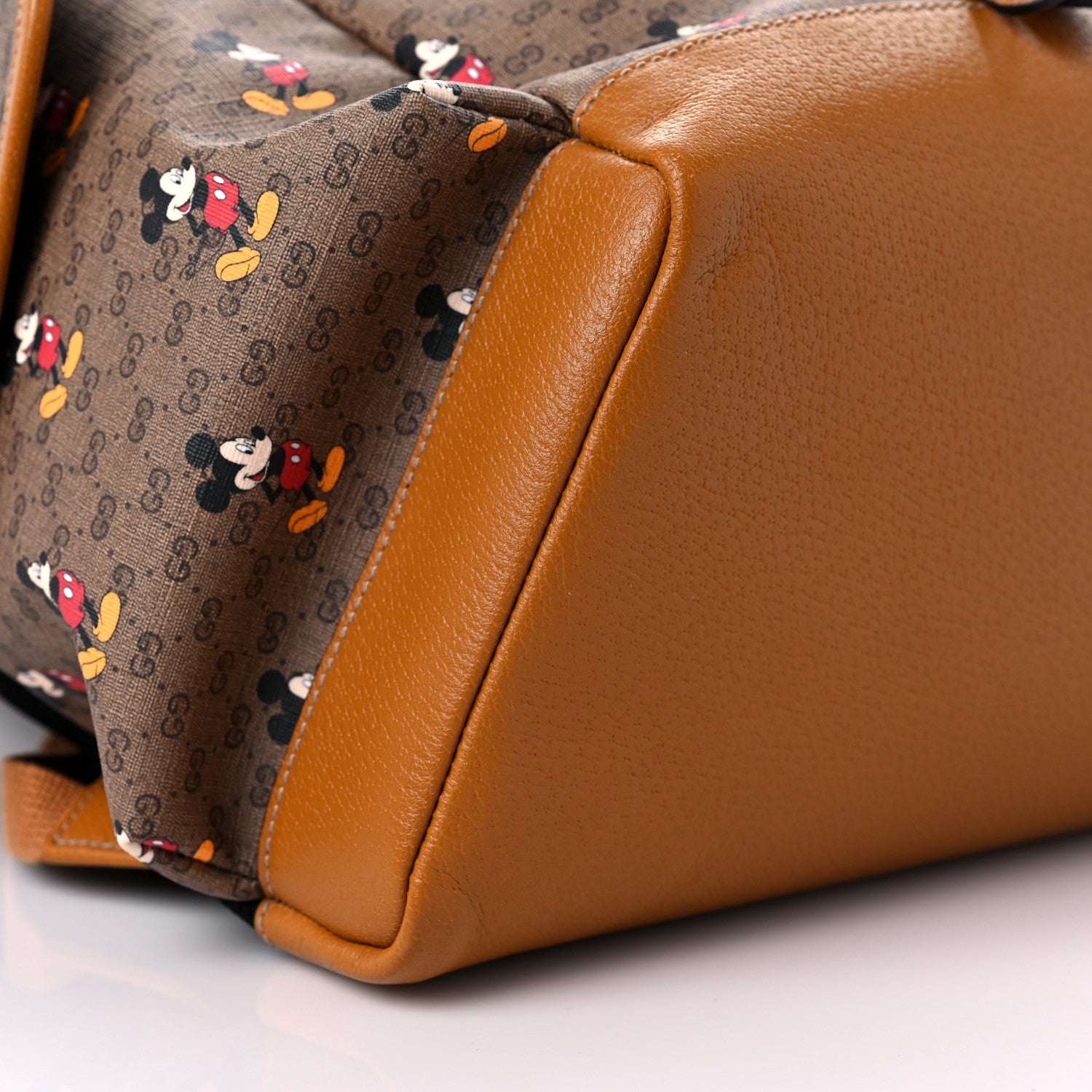 Gucci X DISNEY Mini Vintage GG Supreme Monogram Mickey Mouse Medium Backpack Beige Vintage Sun Oil 8 of 10