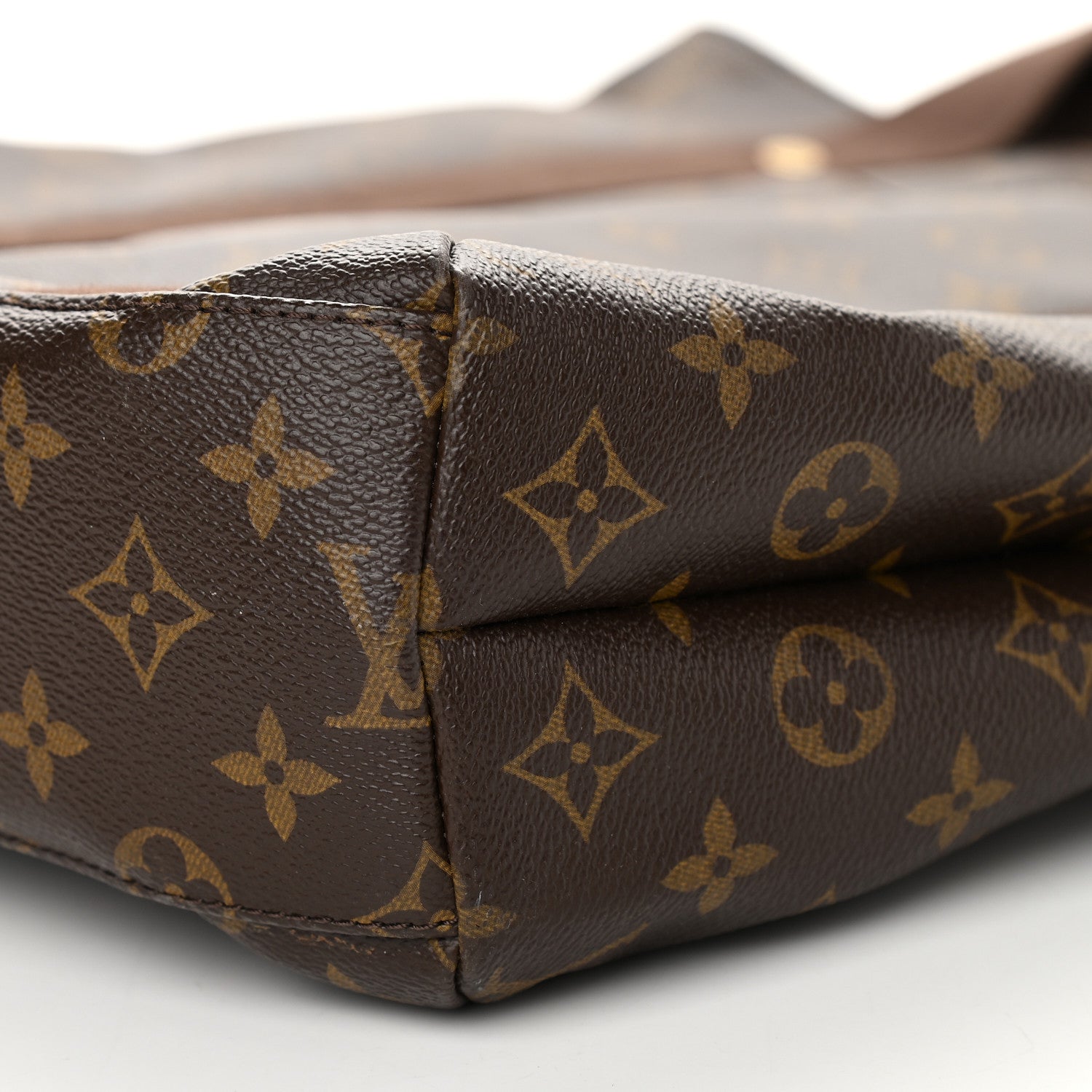 Louis Vuitton Monogram Cabas Beaubourg 9 of 11