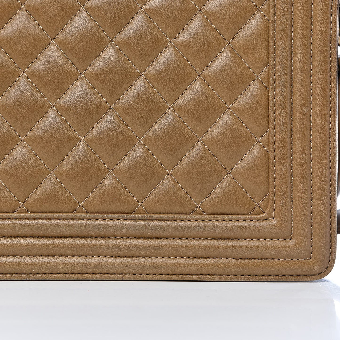 Lambskin Quilted New Medium Boy Flap Beige