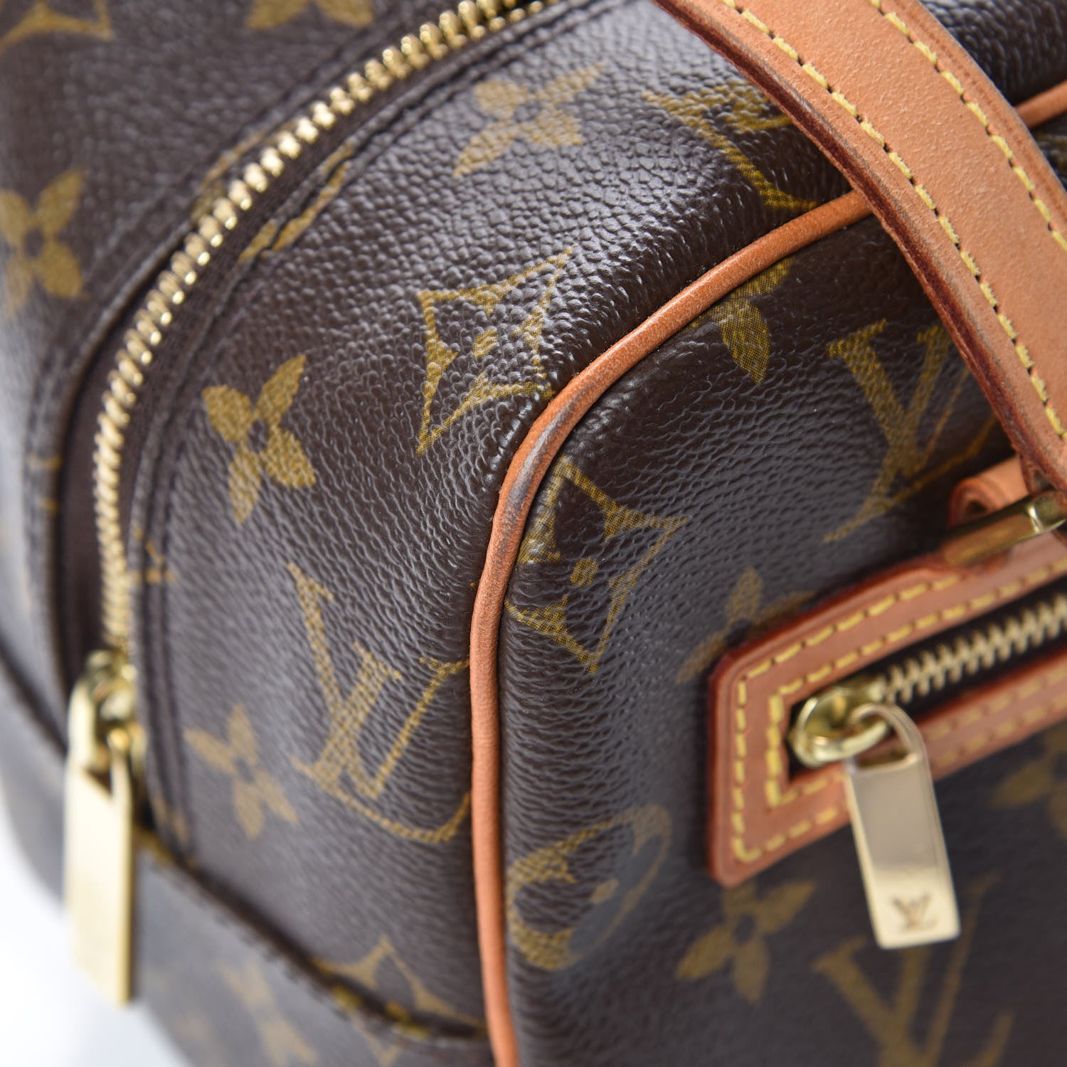 Louis Vuitton Monogram Cite MM 17 of 20