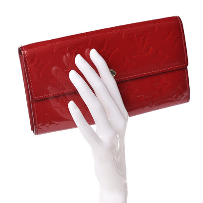 Louis Vuitton Vernis Sarah Wallet Pomme D'Amour 2 of 10