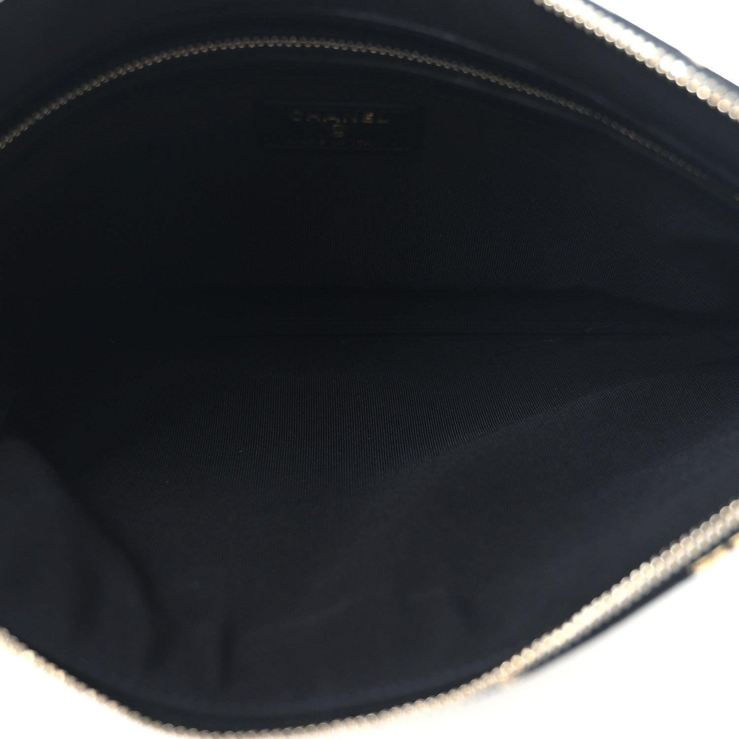 Chanel Calfskin Crocodile Embossed Graffiti 2.55 Medium Cocodile Reissue Cosmetic Case Black Gold 5 of 8
