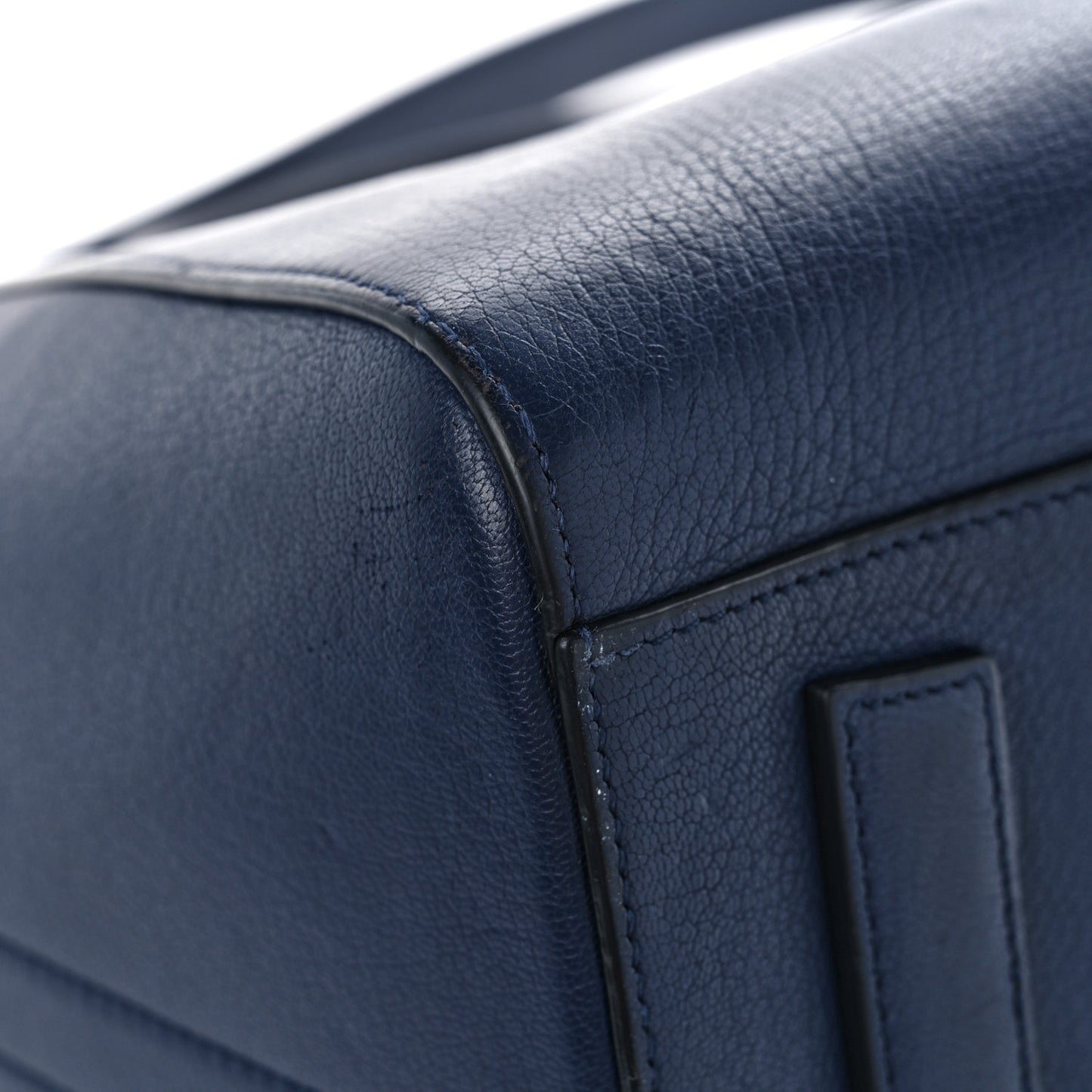 Sugar Goatskin Medium Antigona Navy