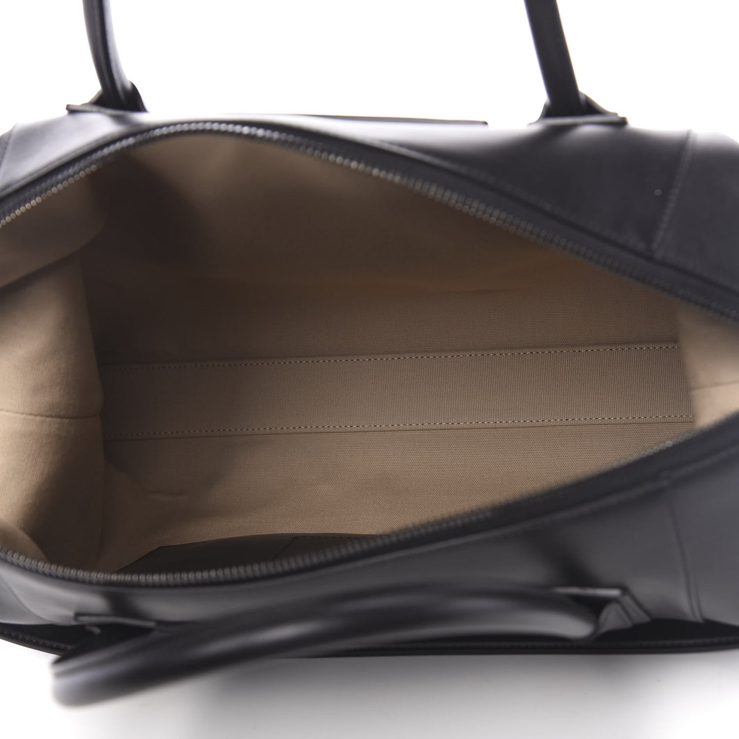 Smooth Calfskin Medium Soft Antigona Black