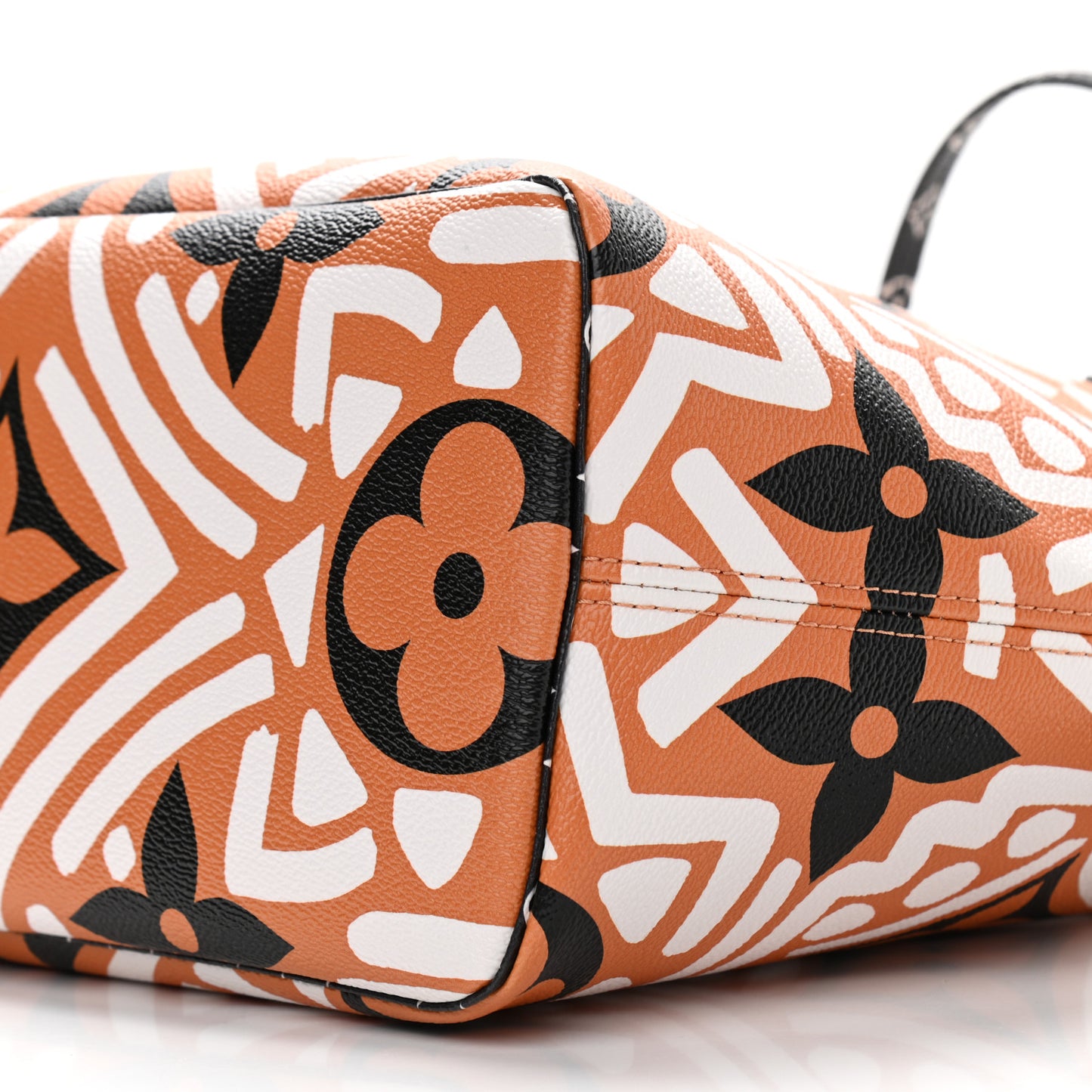 Monogram Giant Crafty Neverfull MM Creme Caramel