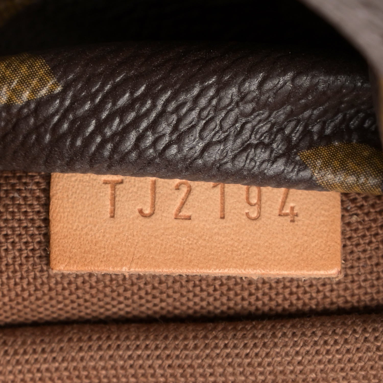 Louis Vuitton Monogram Totally MM 8 of 11