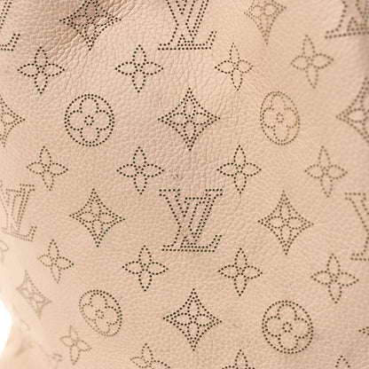 Louis Vuitton Mahina Muria Creme 9 of 10