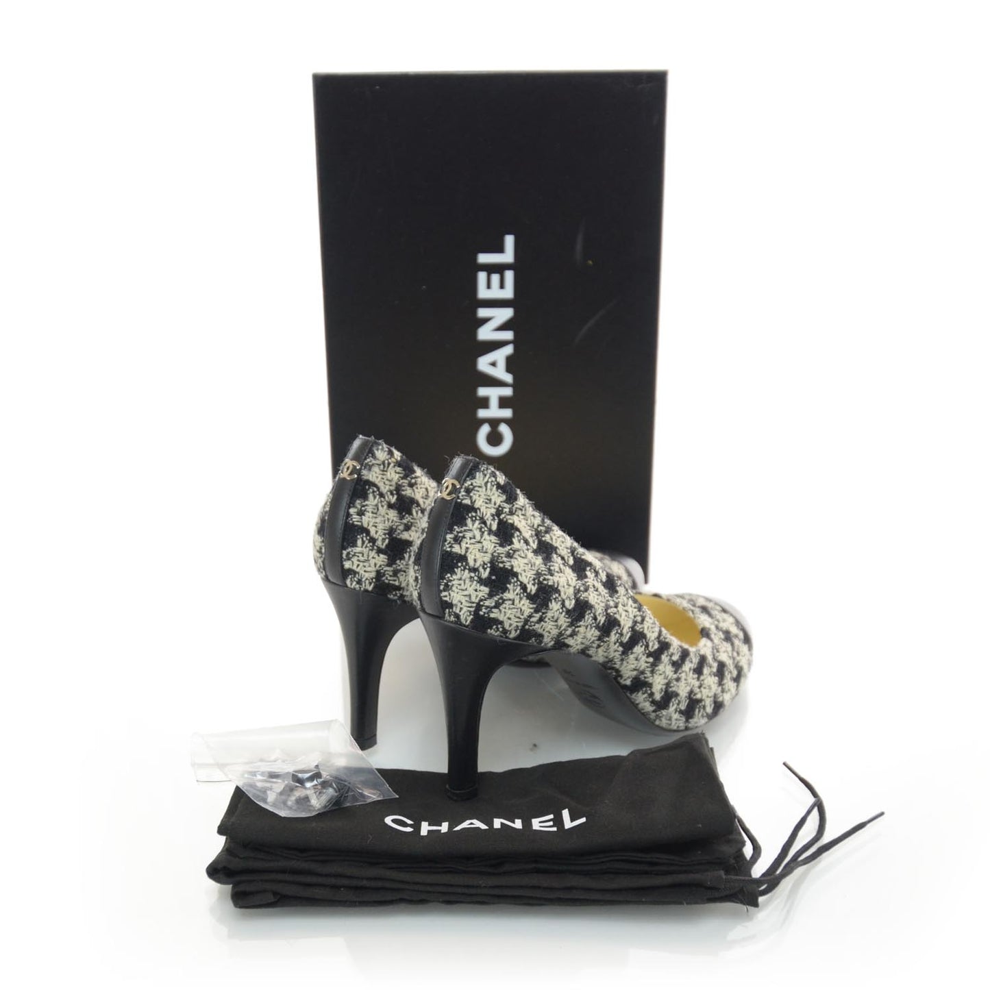 Tweed Houndstooth CC Pumps 39