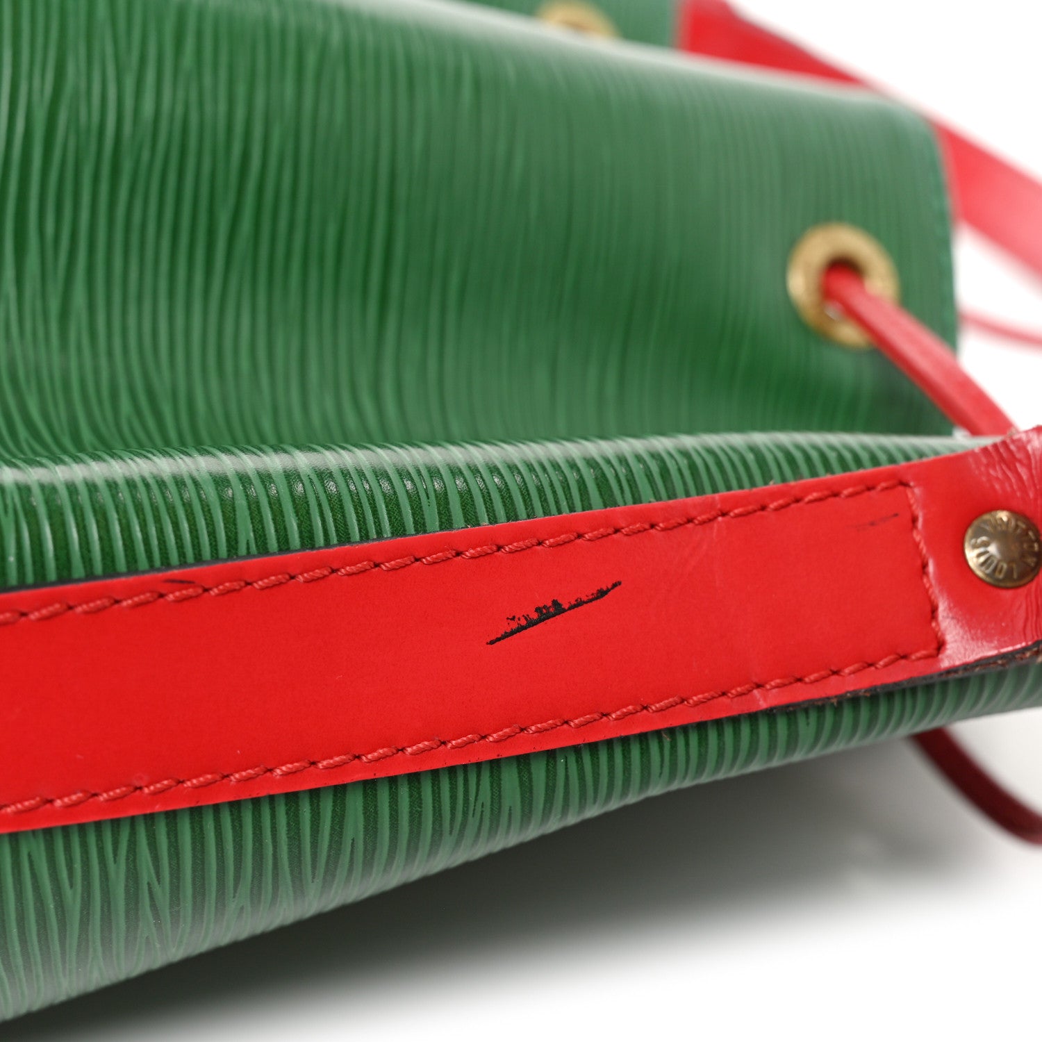 Louis Vuitton Epi Petit Bi-Color Noe Borneo Castillan Red 10 of 10