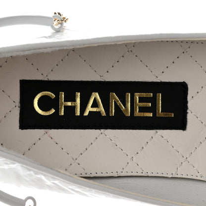 Chanel Shiny Lambskin Lambskin Metal Cap Toe Ankle Chain Ballerina Flats 38 White Black 8 of 17