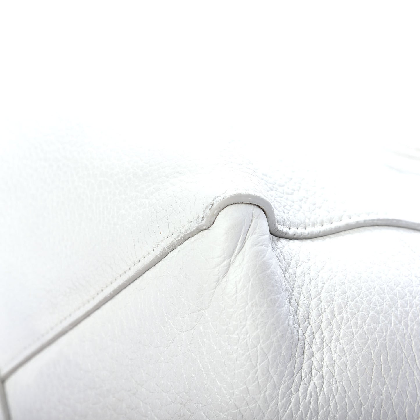 Grained Calfskin Small Belt Cabas Phantom Light Grey