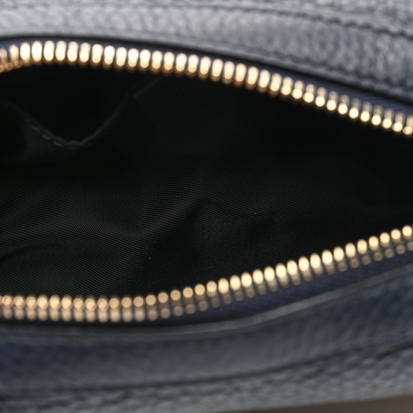 Pebbled Calfskin Soho Small Cosmetic Case Blue