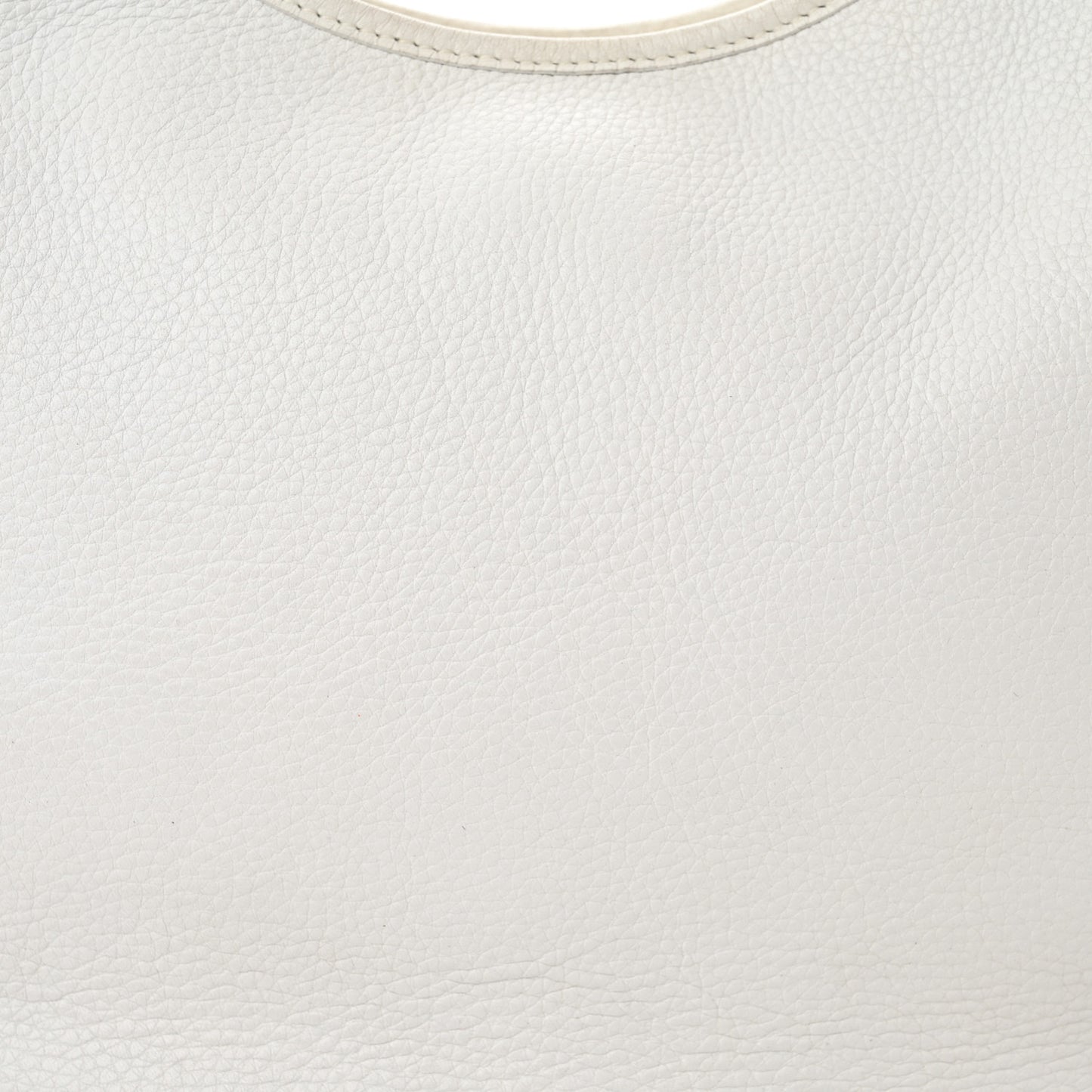 Taurillon Clemence Gao White