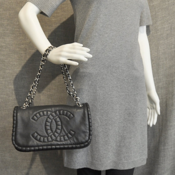 Chanel Calfskin On the Bund Medium Flap Black 2 of 15