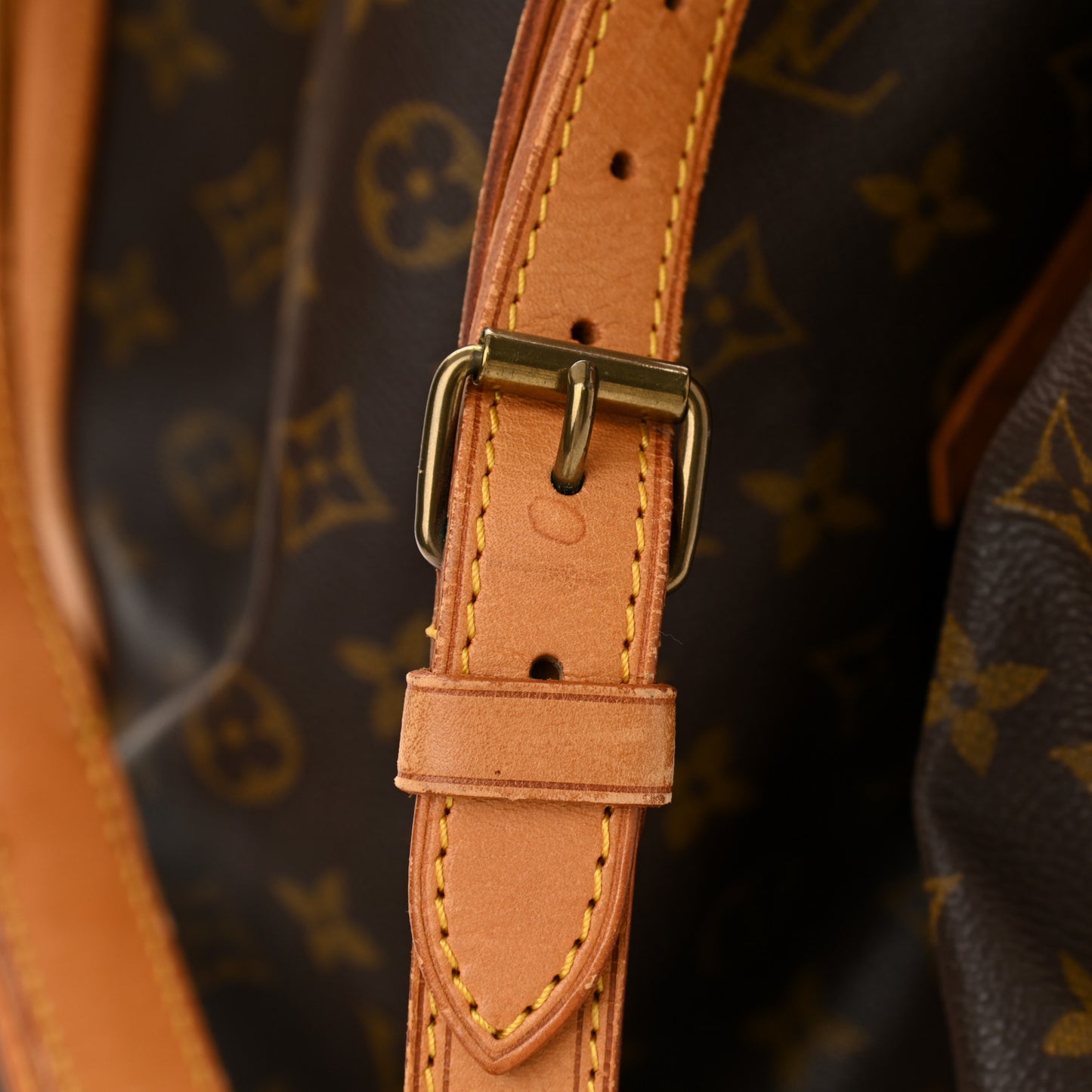 Monogram Noe