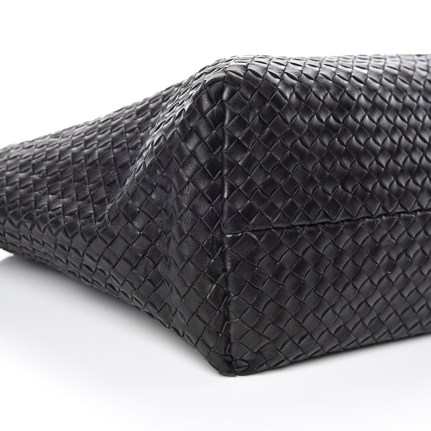 Nappa Intrecciato Medium Cabat Black