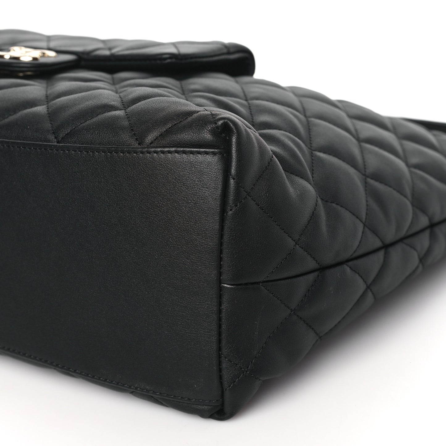Calfskin Quilted Large Coco Mellow Hobo Black