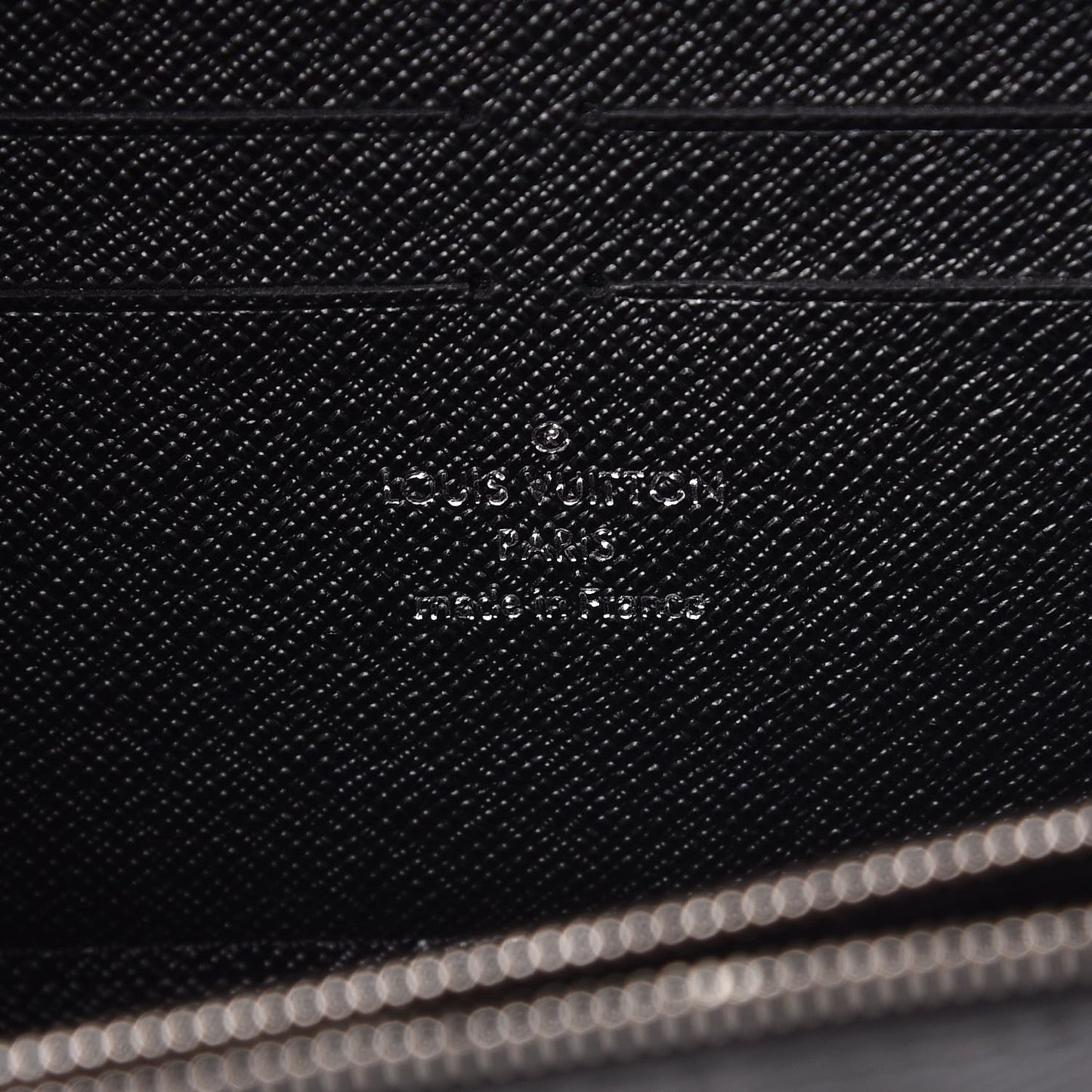 Epi Twist Chain Wallet Black