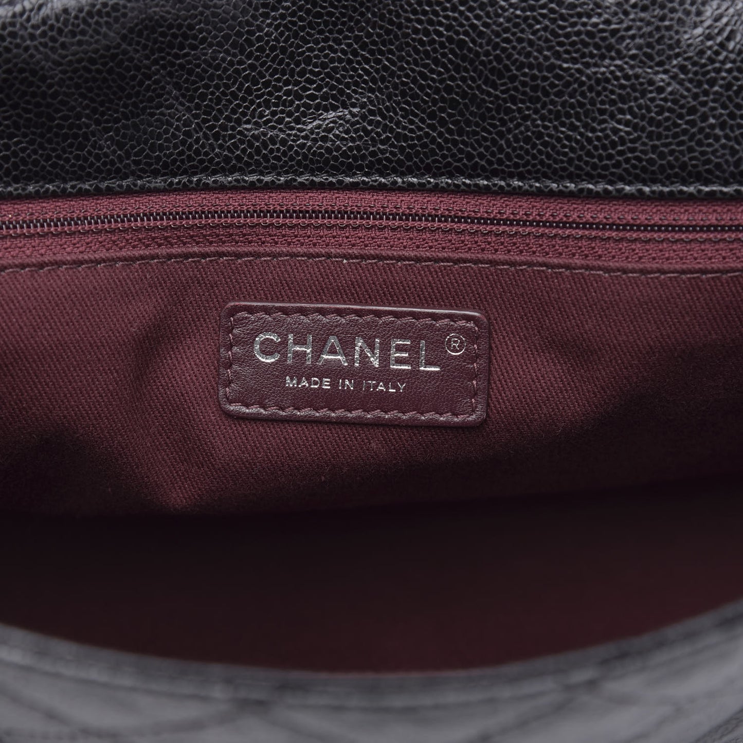 Crumpled Grained Calfskin Jumbo CC Crave Flap Black