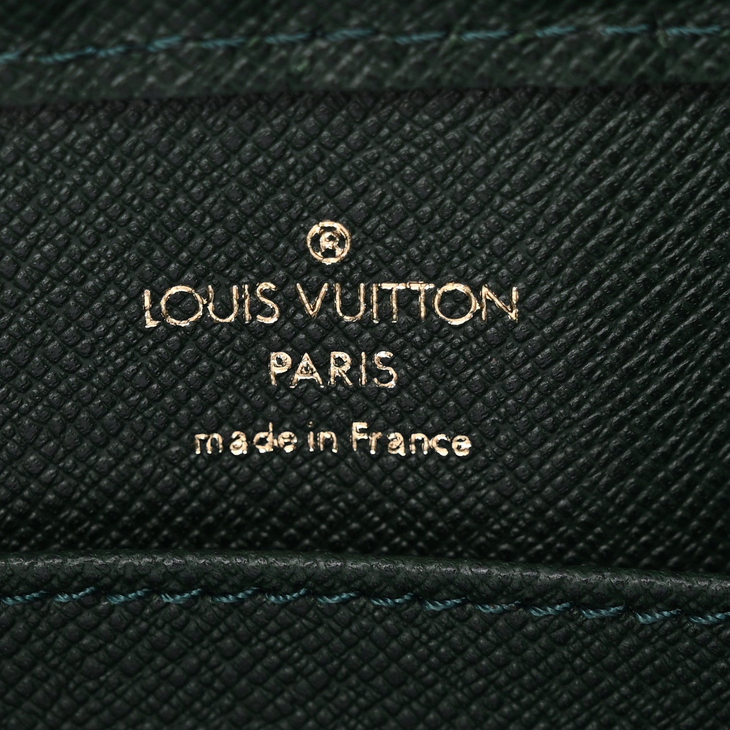 Louis Vuitton Taiga Baikal Pochette Epicea 6 of 7