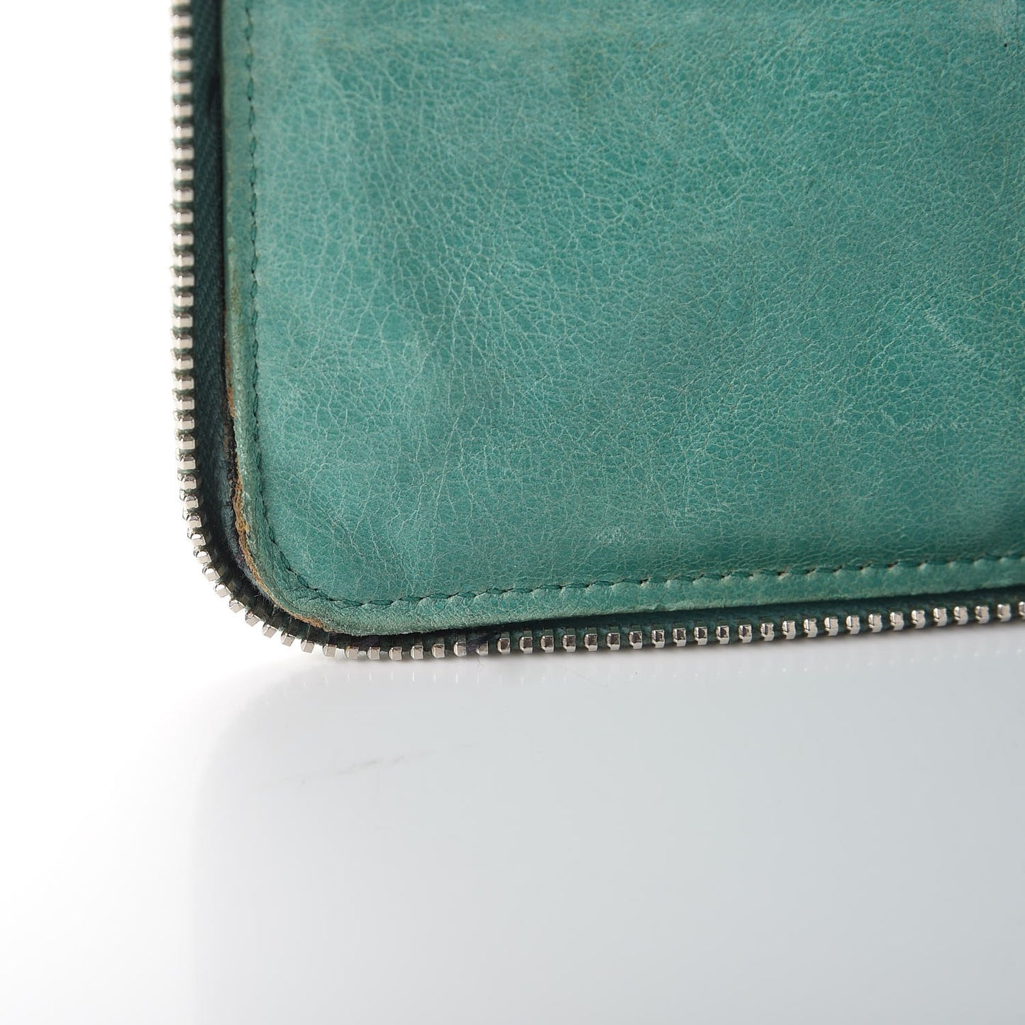 Agneau Giant 12 Silver Hardware Compagnon Wallet Papeete