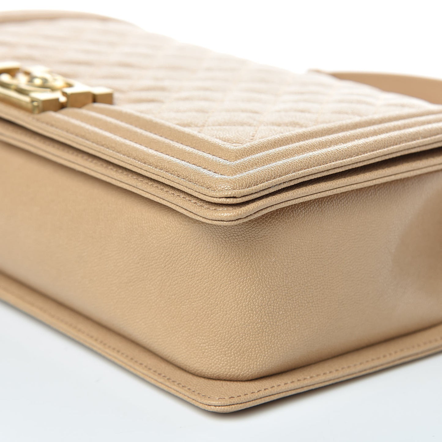 Caviar Quilted New Medium Boy Flap Beige