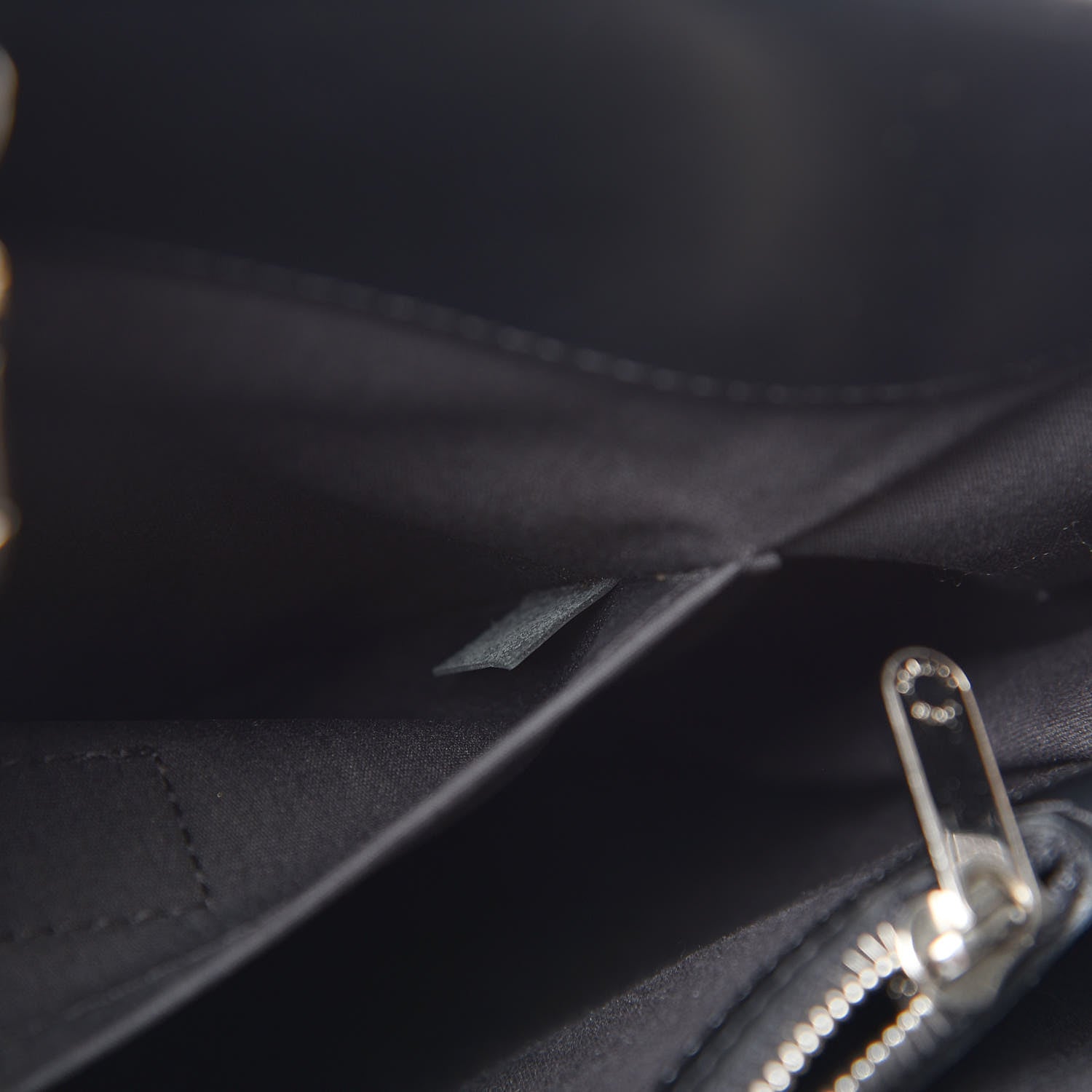 Louis Vuitton Epi Passy GM Black 7 of 13