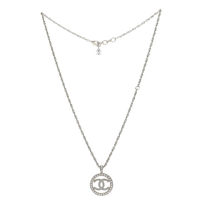Chanel Pearl CC Medallion Necklace Gold 3 of 7