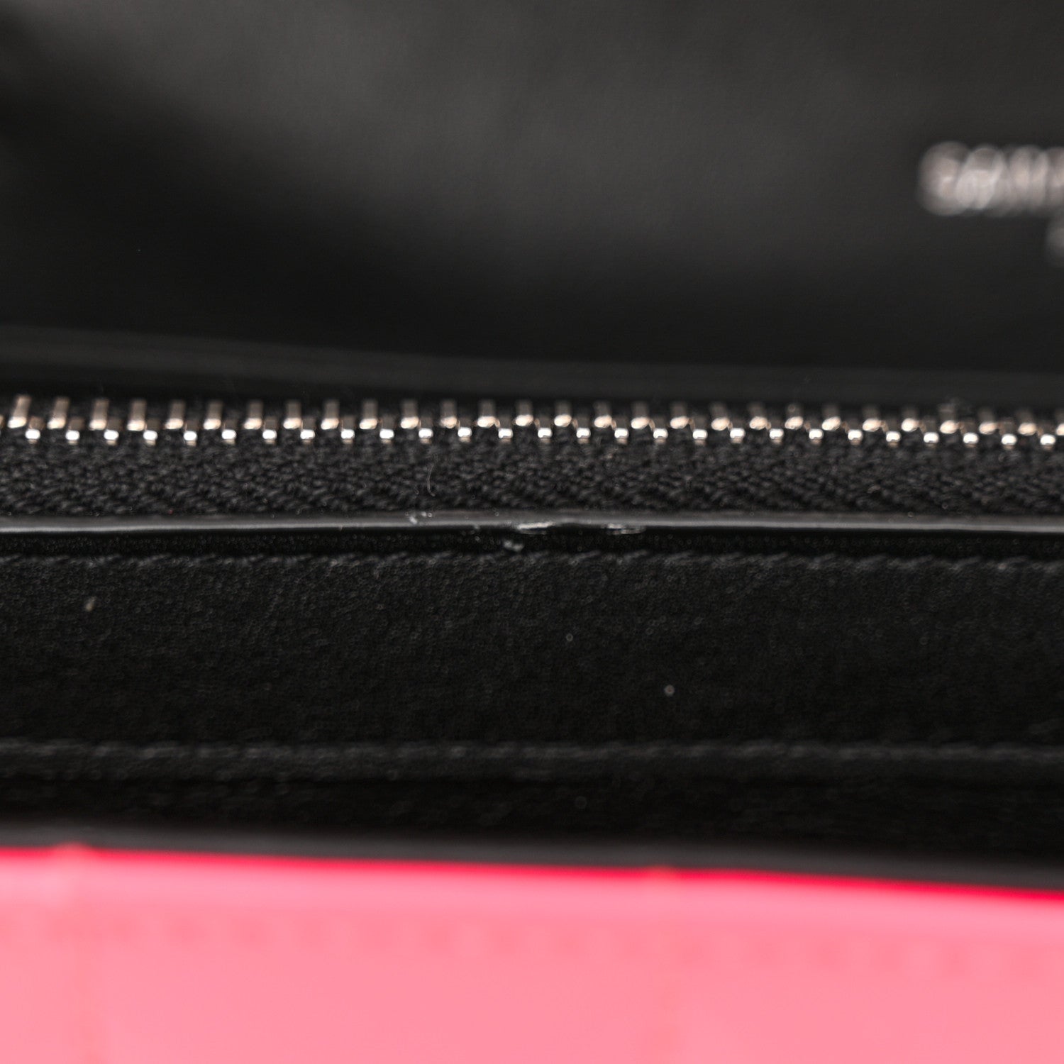 Saint Laurent Patent Calfskin Matelasse Monogram Vicky Chain Wallet Neon Pink 7 of 11
