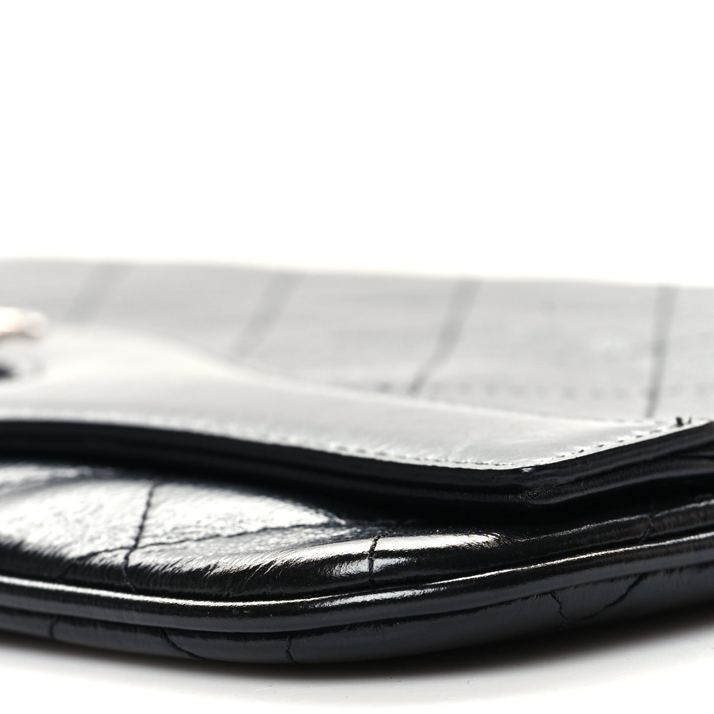 Shiny Crumpled Calfskin Large 31 Pouch Black