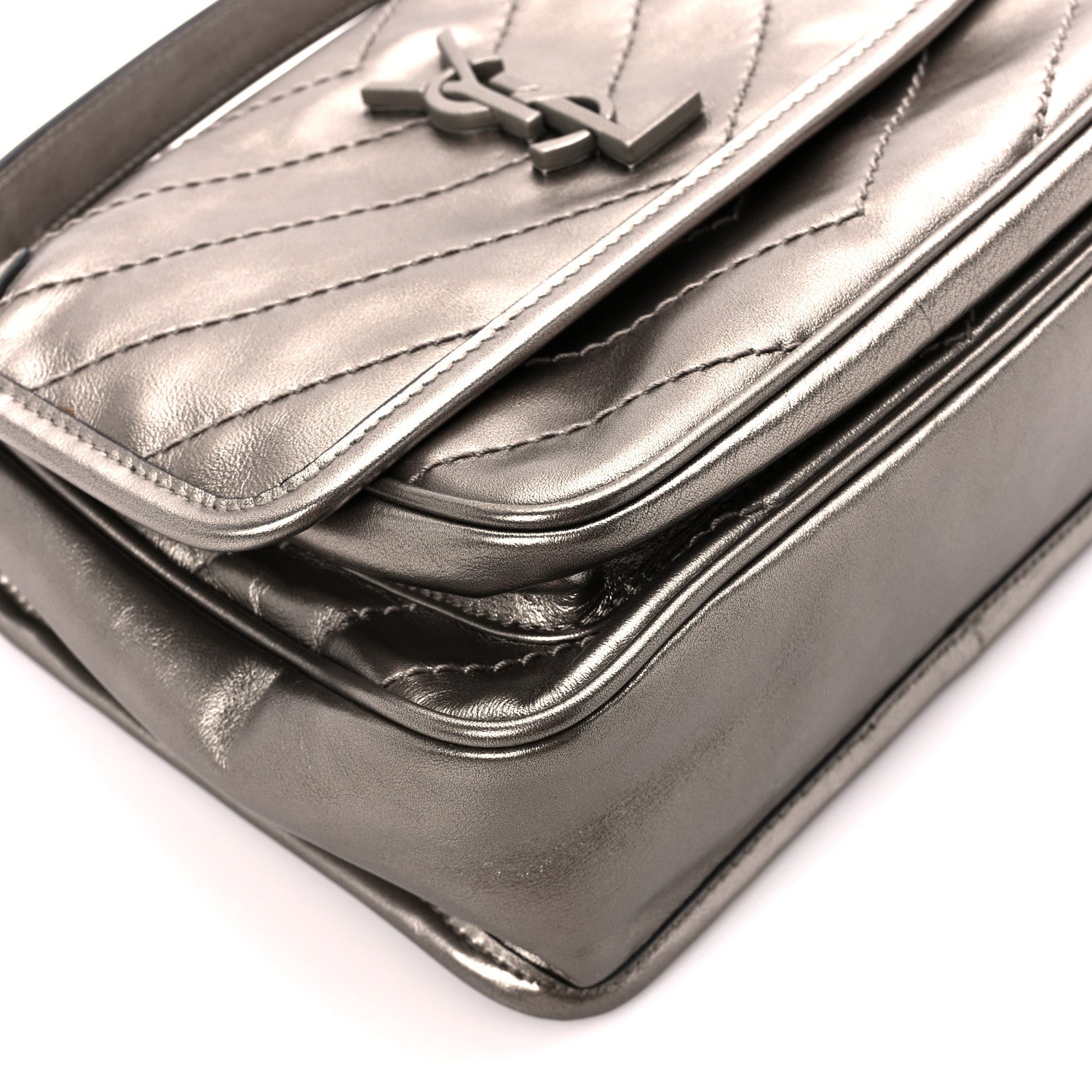 Saint Laurent Crinkled Calfskin Matelasse Monogram Baby Niki Chain Satchel Platinum 10 of 11