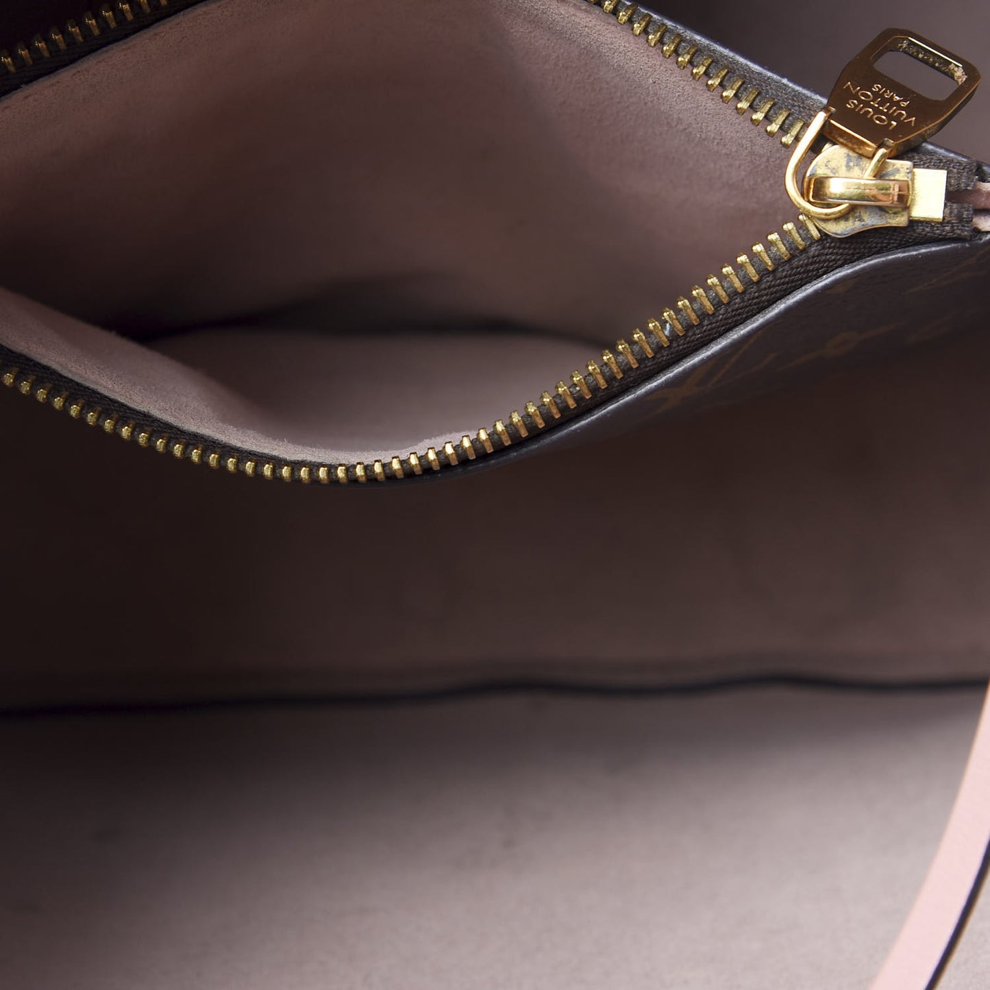 Monogram Neonoe MM Rose Poudre