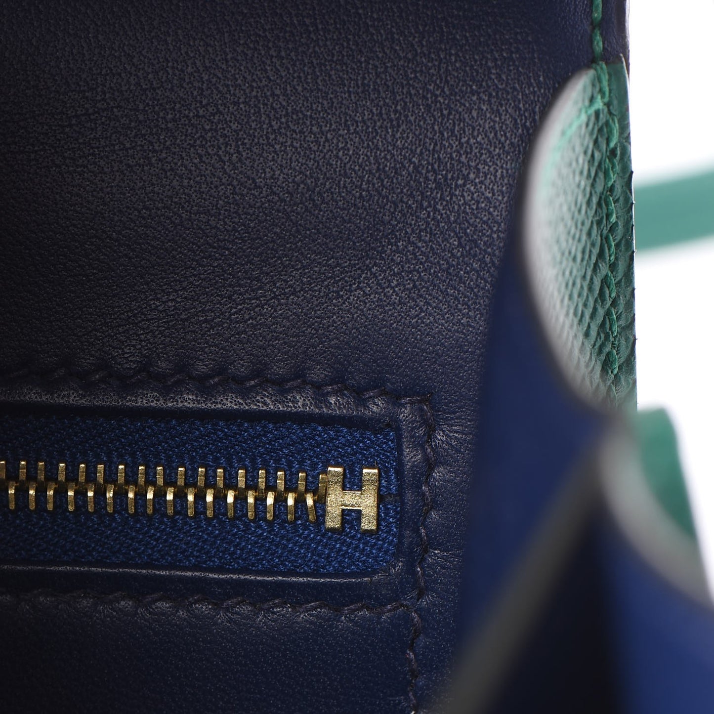 Epsom Horseshoe Constance 24 Malachite Bleu Sapphire