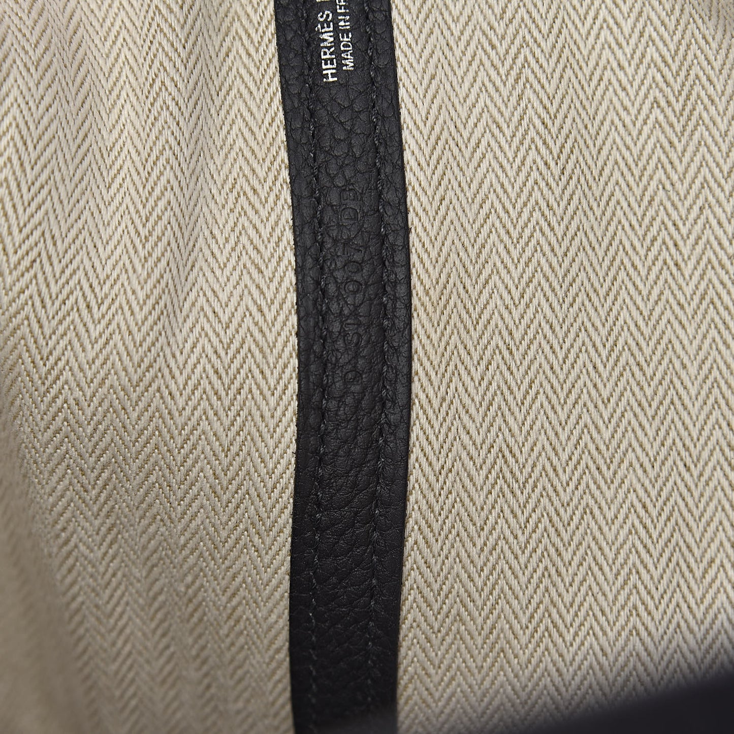 Negonda Garden Party Tote 36 MM Black