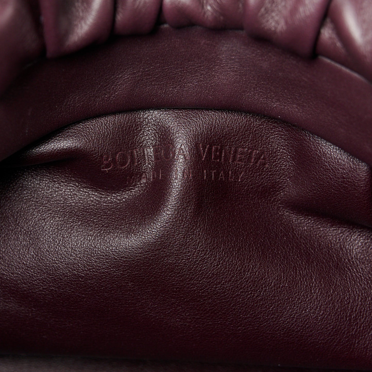 Calfskin The Pouch Chain Grape